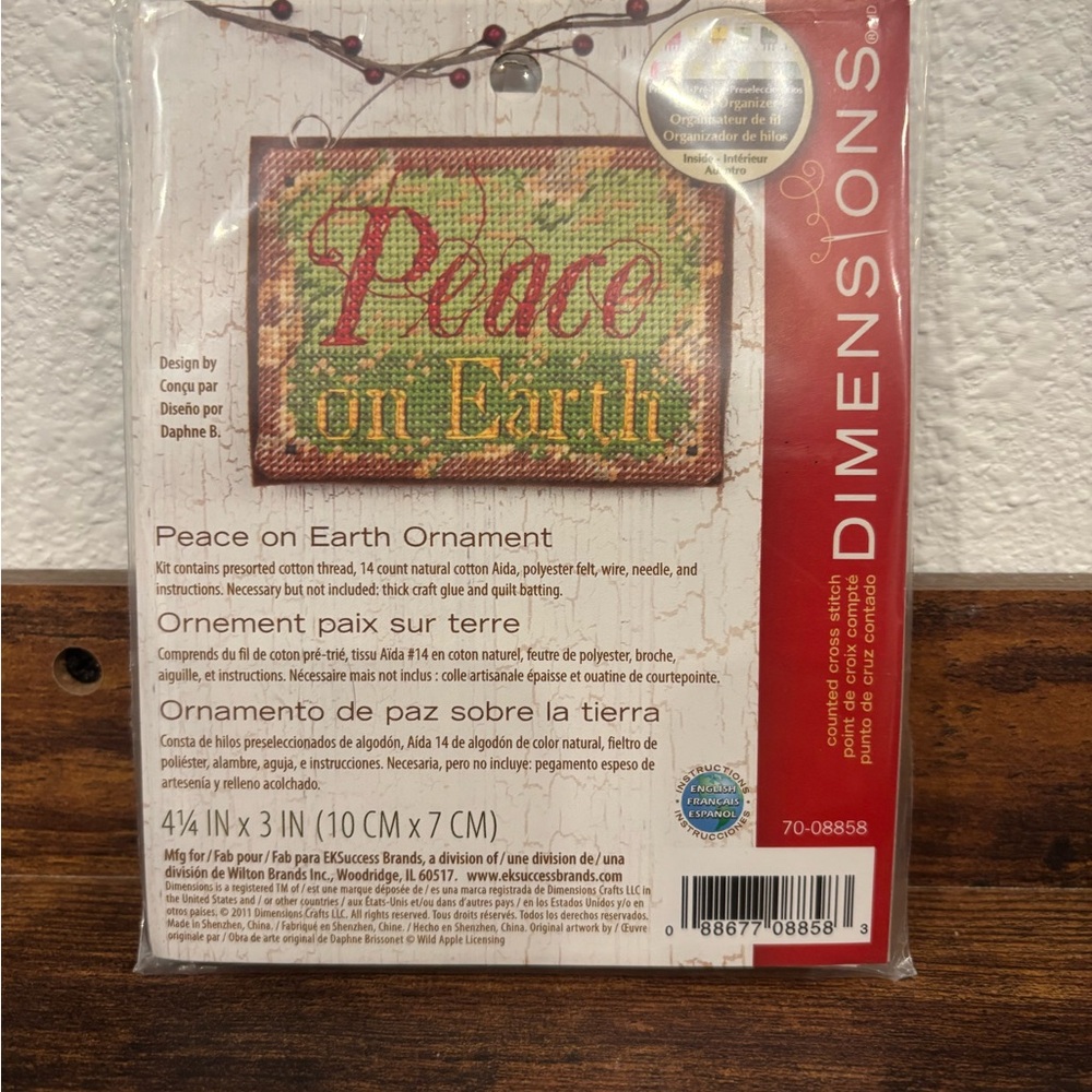 Dimensions “Peace on Earth” Ornament Kit